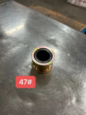 AZ1642430263 Flip Bushing Demir Flip Bushing Kauçuk Stabilizer Bar Bushing Stabilizer Bar Liner SINOTRUCK HOWO Kamyon parçası